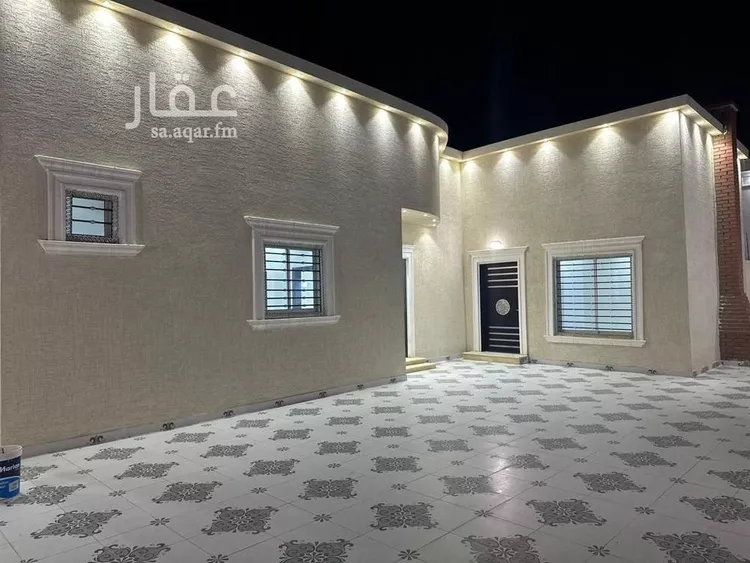 دور للبيع في شارع حبيش ابن قتادة, حي الورود, مدينة عفيف, منطقة الرياض