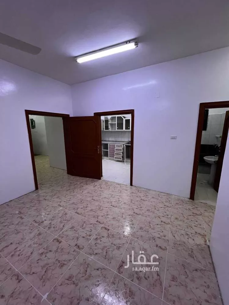 شقة للإيجار في شارع شهيد الدين والوطن عريف/ عبد الرحمن قيسي ، حي العليا ، تبوك ، منطقة تبوك صورة 3