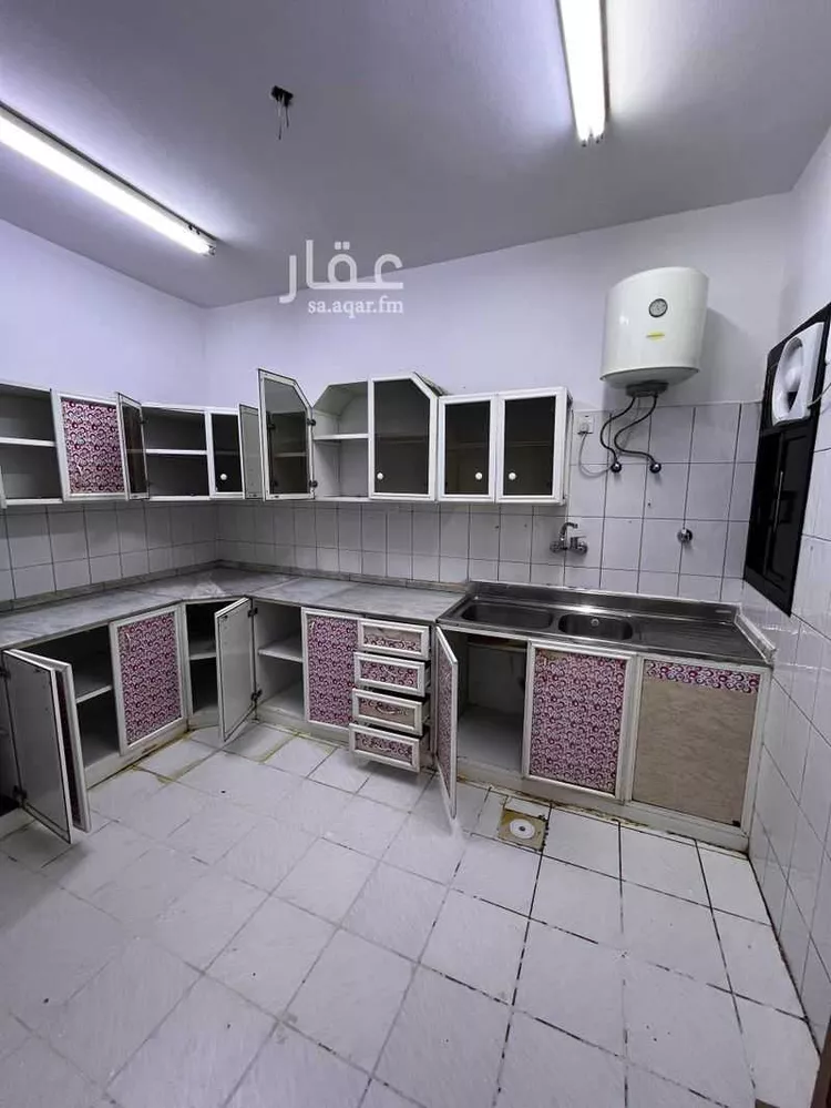 شقة للإيجار في شارع شهيد الدين والوطن عريف/ عبد الرحمن قيسي ، حي العليا ، تبوك ، منطقة تبوك صورة 5