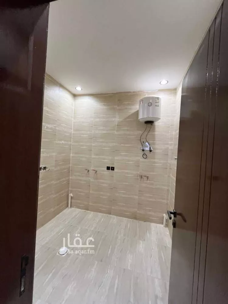 Floor for Sale in Riyadh Dahiat Namar 8