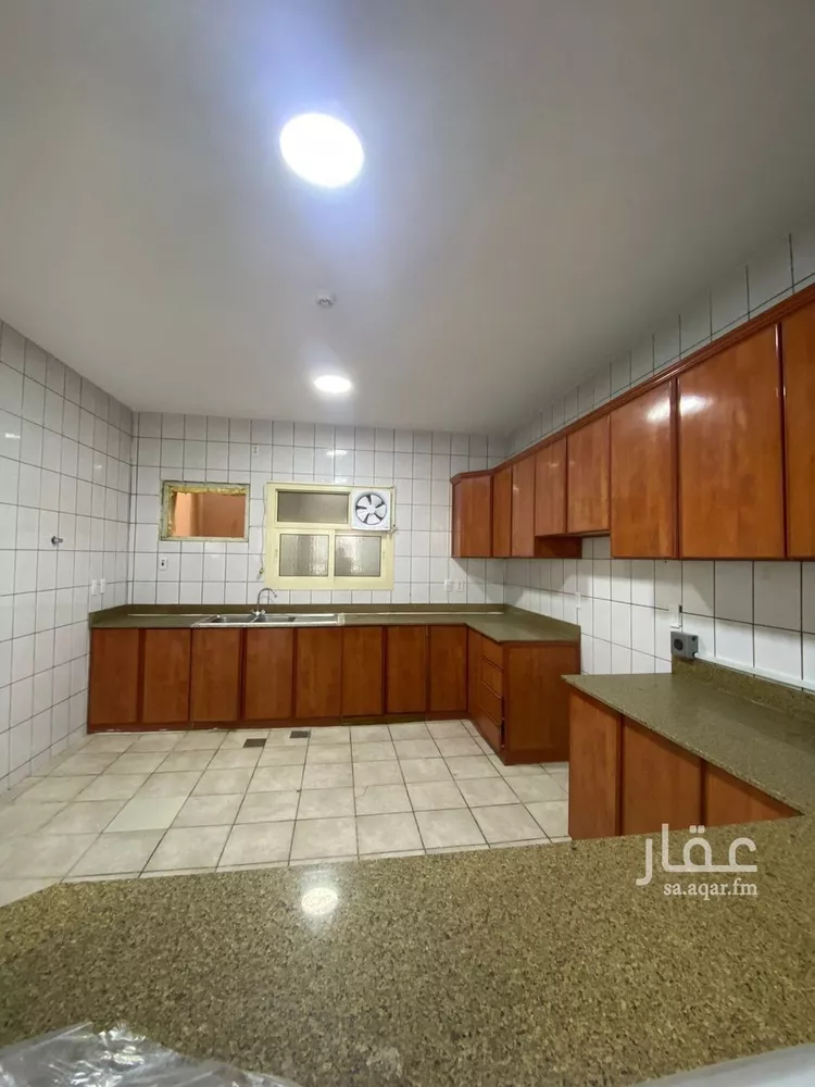 شقة للإيجار في شارع ابن الشهاب, حي البندرية, مدينة الخبر, المنطقة الشرقية صورة 4