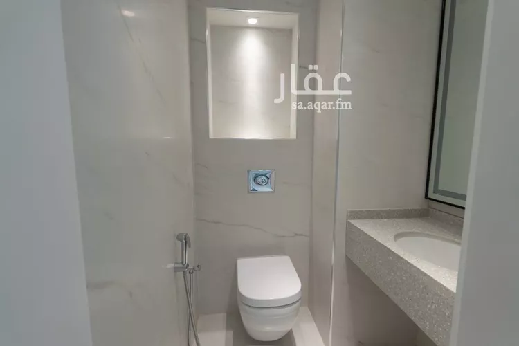 فيلا للإيجار في شارع طريق الملك فهد بن عبدالعزيز, حي السفن, مدينة الخبر, المنطقة الشرقية 7