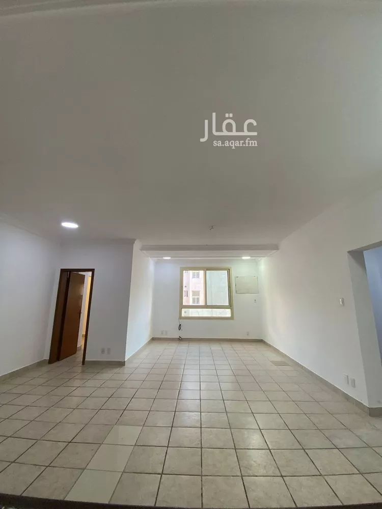 شقة للإيجار في شارع ابن الشهاب, حي البندرية, مدينة الخبر, المنطقة الشرقية