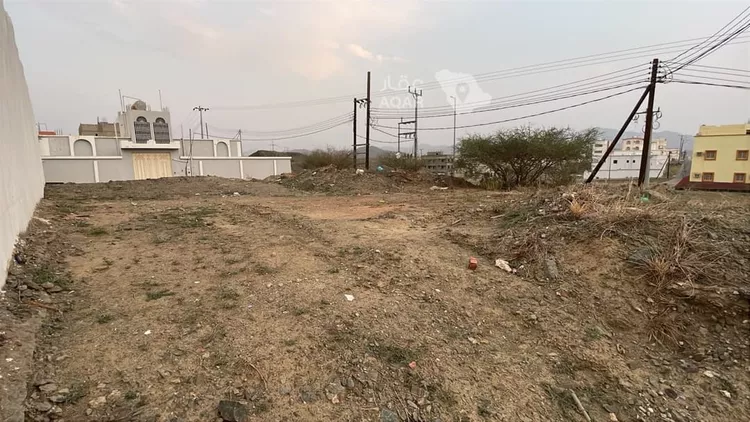 أرض للبيع في شارع محمد بن السائب, حي الفيصلية, مدينة المجاردة, منطقة عسير