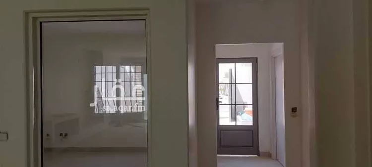 فيلا للإيجار في شارع أبي القاسم الزهري, حي مطار الملك خالد الدولي, مدينة الرياض, منطقة الرياض