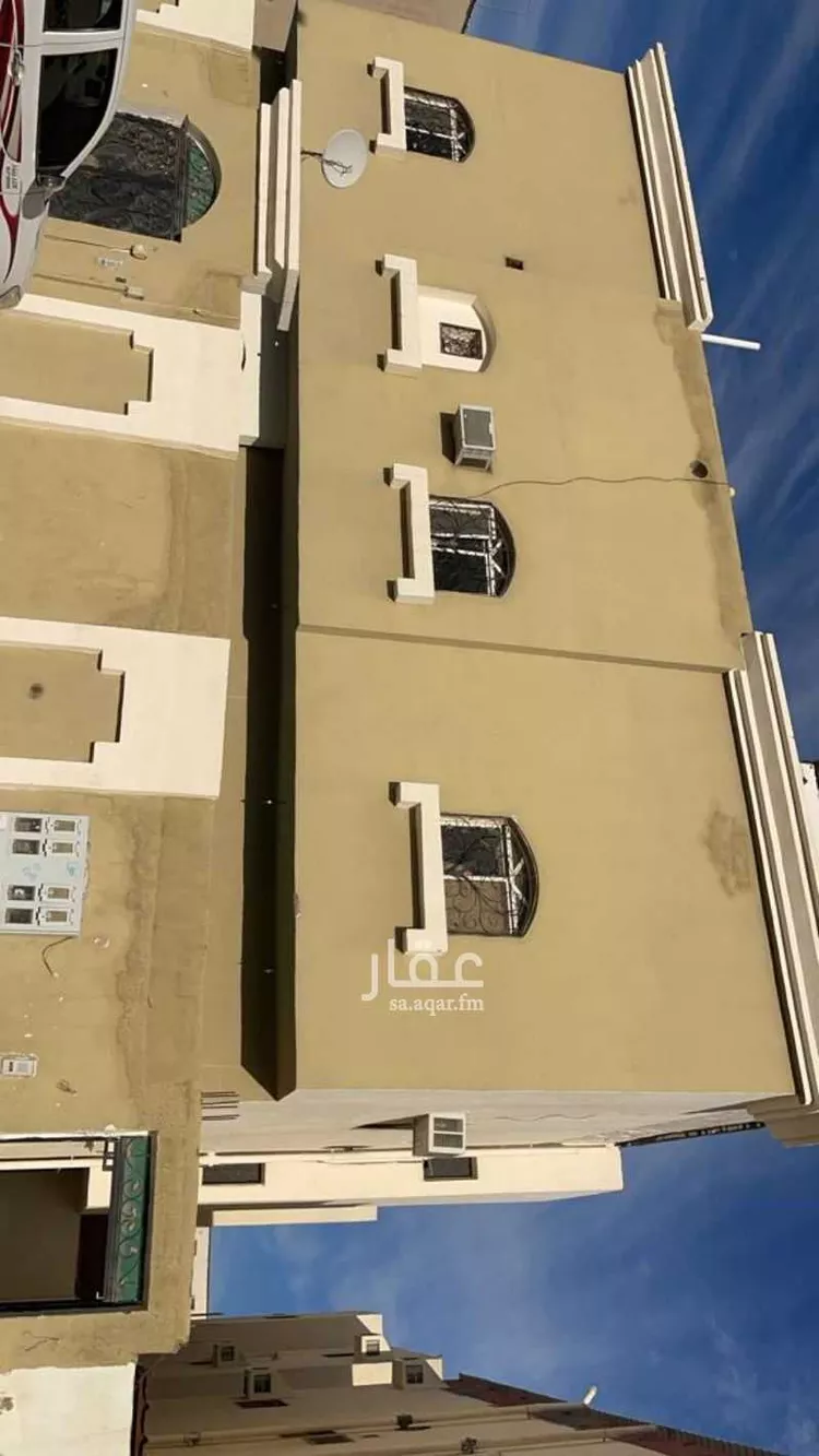 عمارة للبيع في شارع خالد بن نافع الاشعري ، حي المطار ، المدينة المنورة ، منطقة المدينة المنورة صورة 2