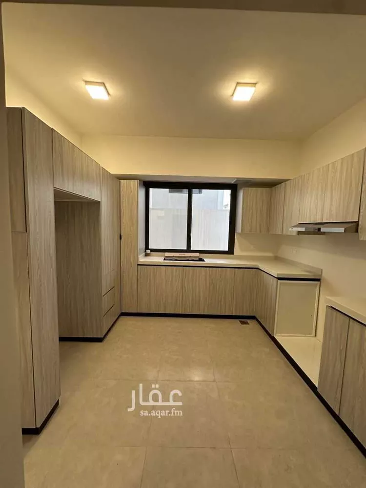 فيلا للإيجار في شارع الامير فيصل بن بندر بن عبدالعزيز الفرعي ، حي مطار الملك خالد الدولي ، الرياض ، منطقة الرياض صورة 4