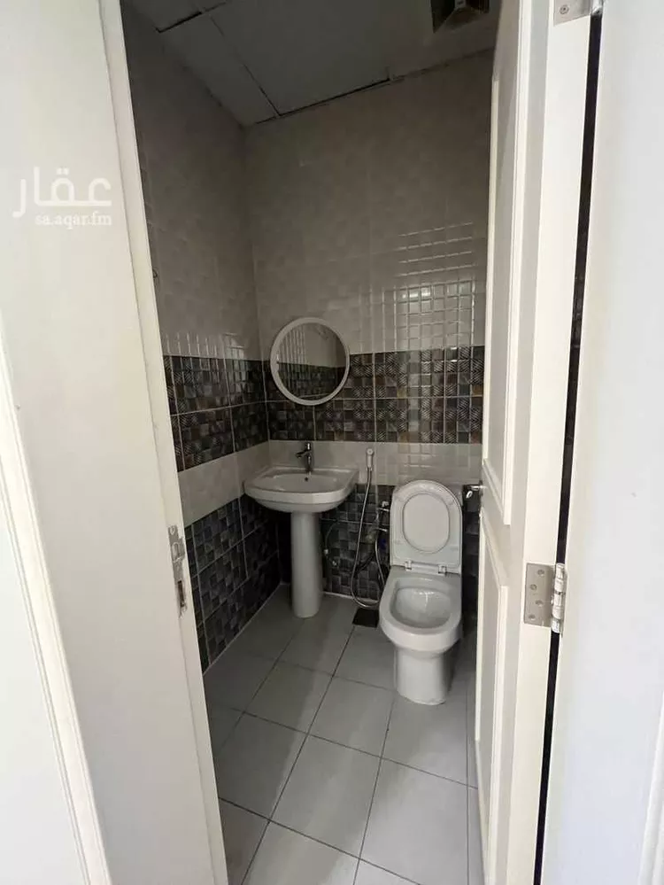 مكتب تجاري للإيجار في شارع الفيروز ابادي, حي البندرية, مدينة الخبر, المنطقة الشرقية صورة 5