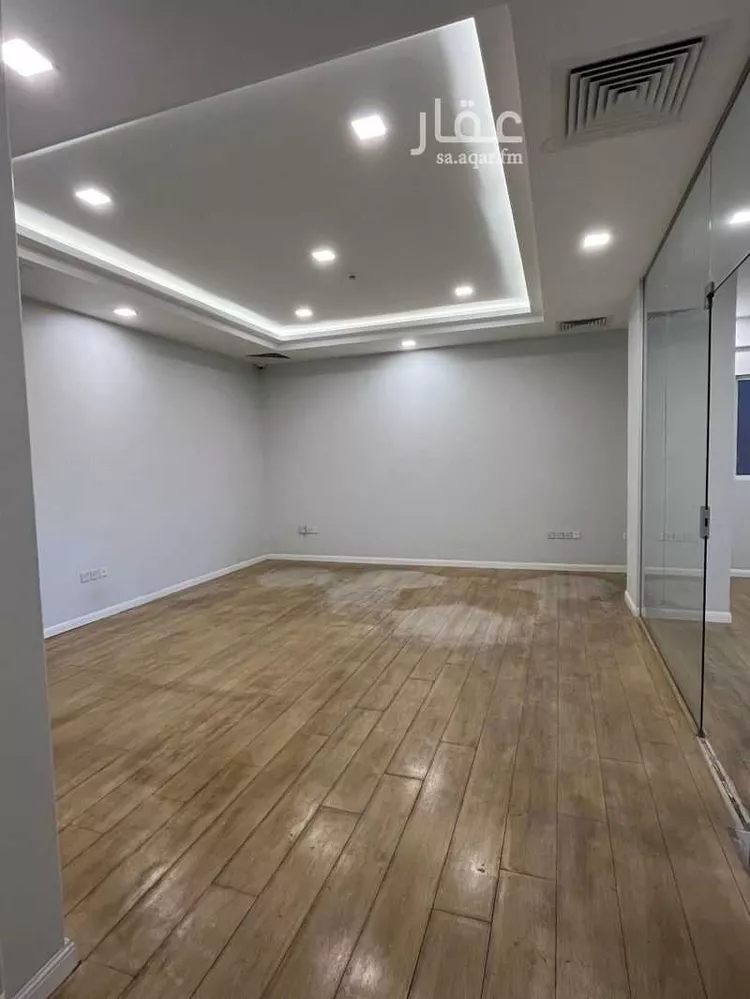 مكتب تجاري للإيجار في شارع الفيروز ابادي, حي البندرية, مدينة الخبر, المنطقة الشرقية صورة 2