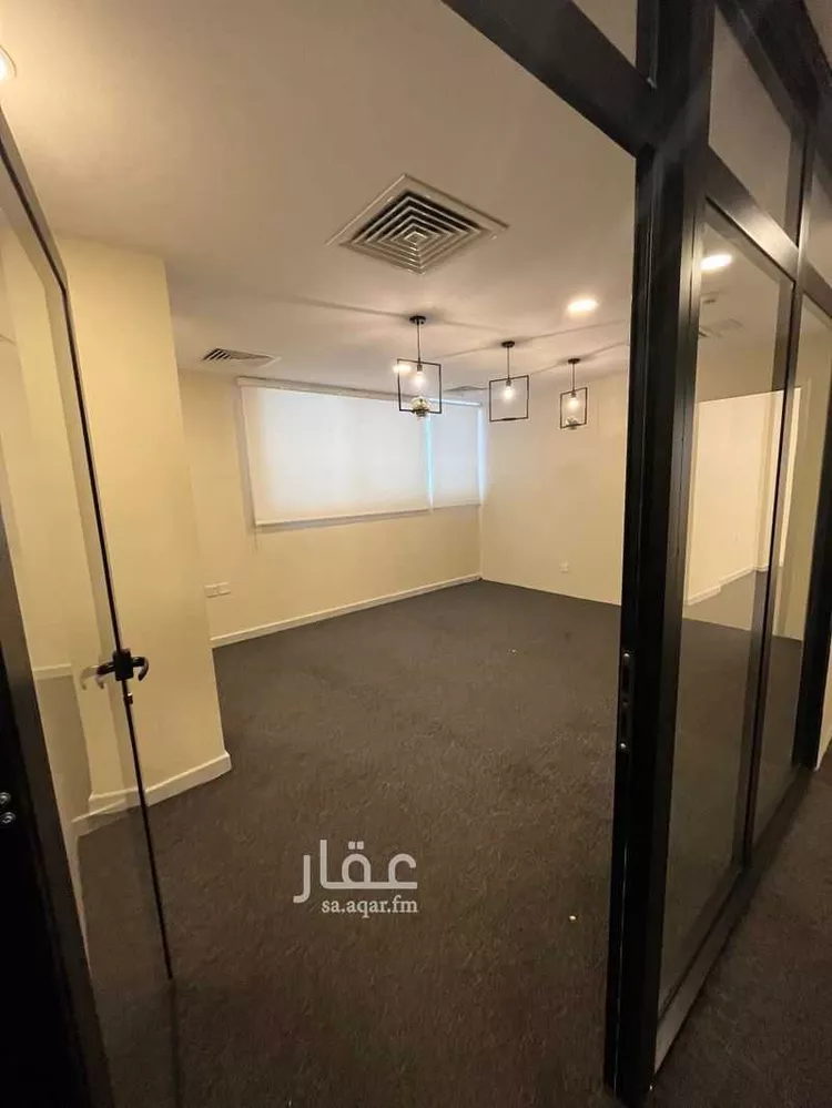 مكتب تجاري للإيجار في شارع الفيروز ابادي, حي البندرية, مدينة الخبر, المنطقة الشرقية صورة 2