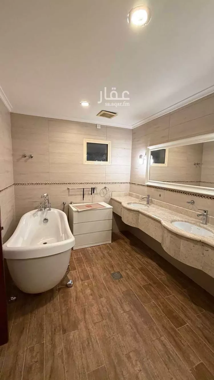 فيلا للإيجار في شارع حفر الباطن, حي اللؤلؤ, مدينة الخبر, المنطقة الشرقية 15