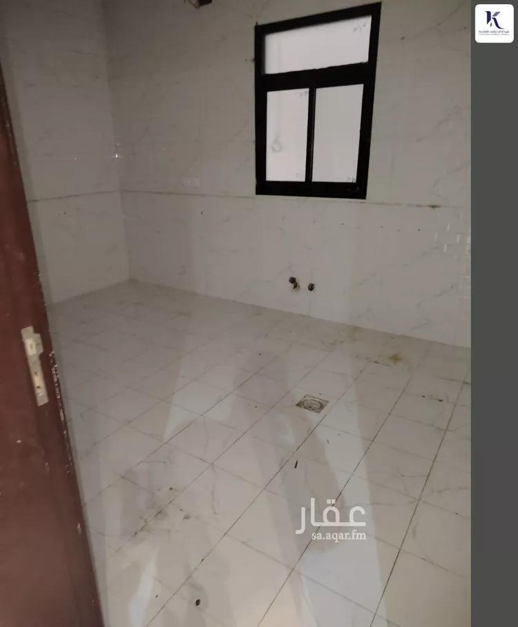 دور للبيع في شارع البديعات, حي الدار البيضاء, مدينة الرياض, منطقة الرياض 8