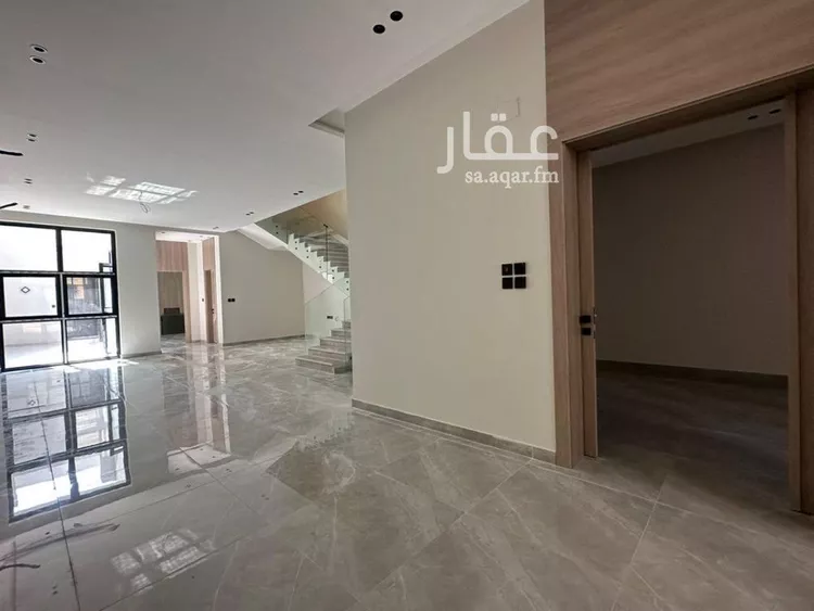 فيلا للبيع في شارع كلاب الجهني, حي نبلاء, مدينة المدينه المنوره, منطقة المدينة المنورة صورة 2