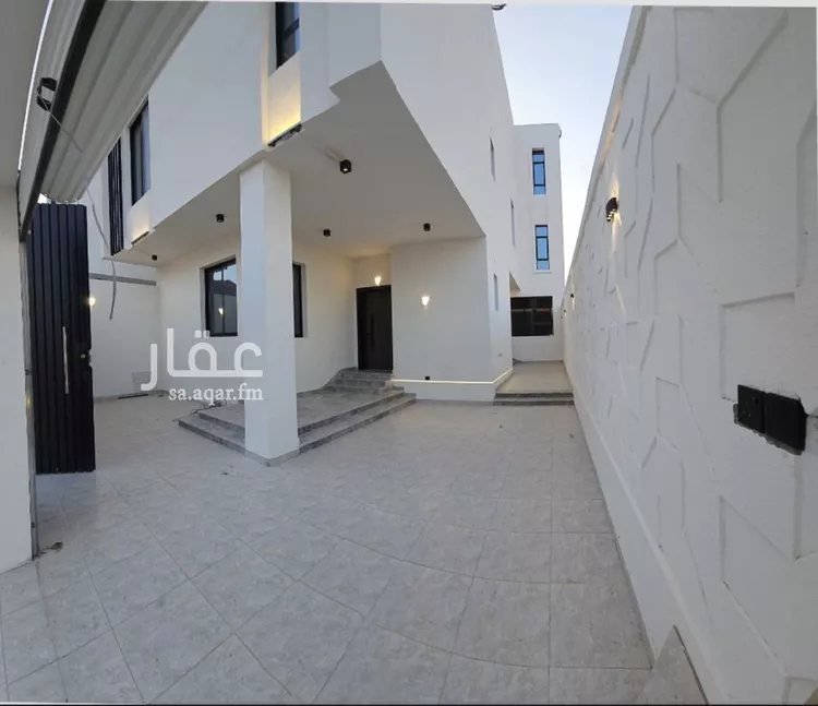 فيلا للبيع في شارع فرات بن ثعلبة, حي المدينة الصناعية, مدينة المدينه المنوره, منطقة المدينة المنورة صورة 3