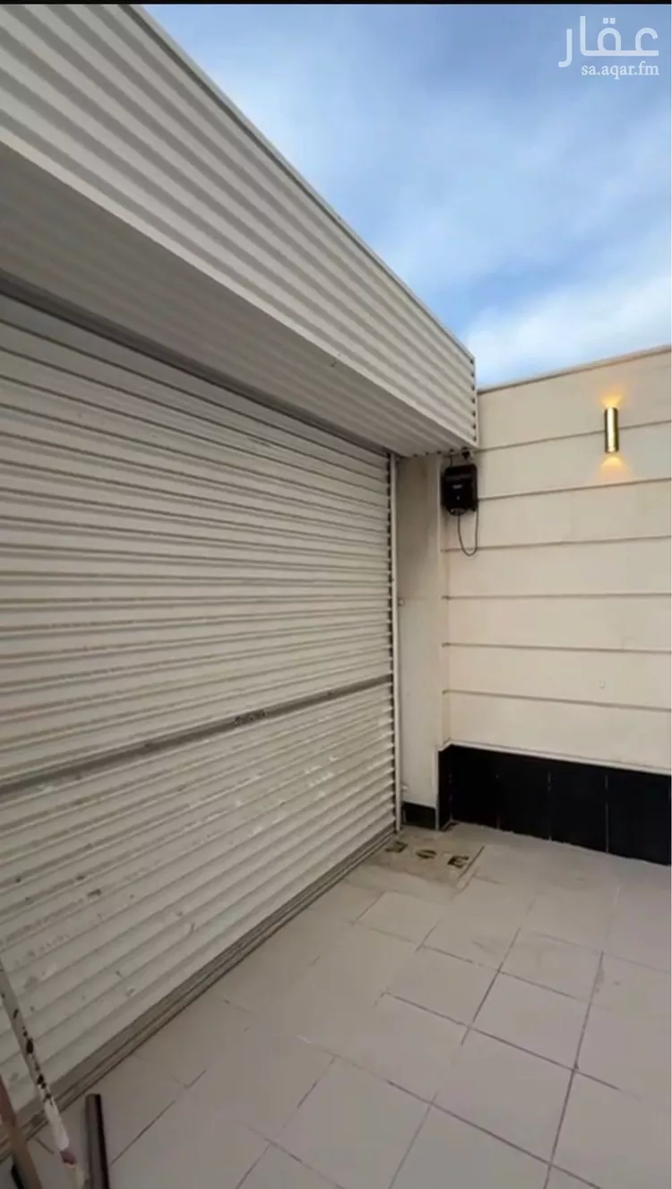 فيلا للبيع في شارع الحكم ابن متعب, حي الاناهي, مدينة المدينه المنوره, منطقة المدينة المنورة صورة 2