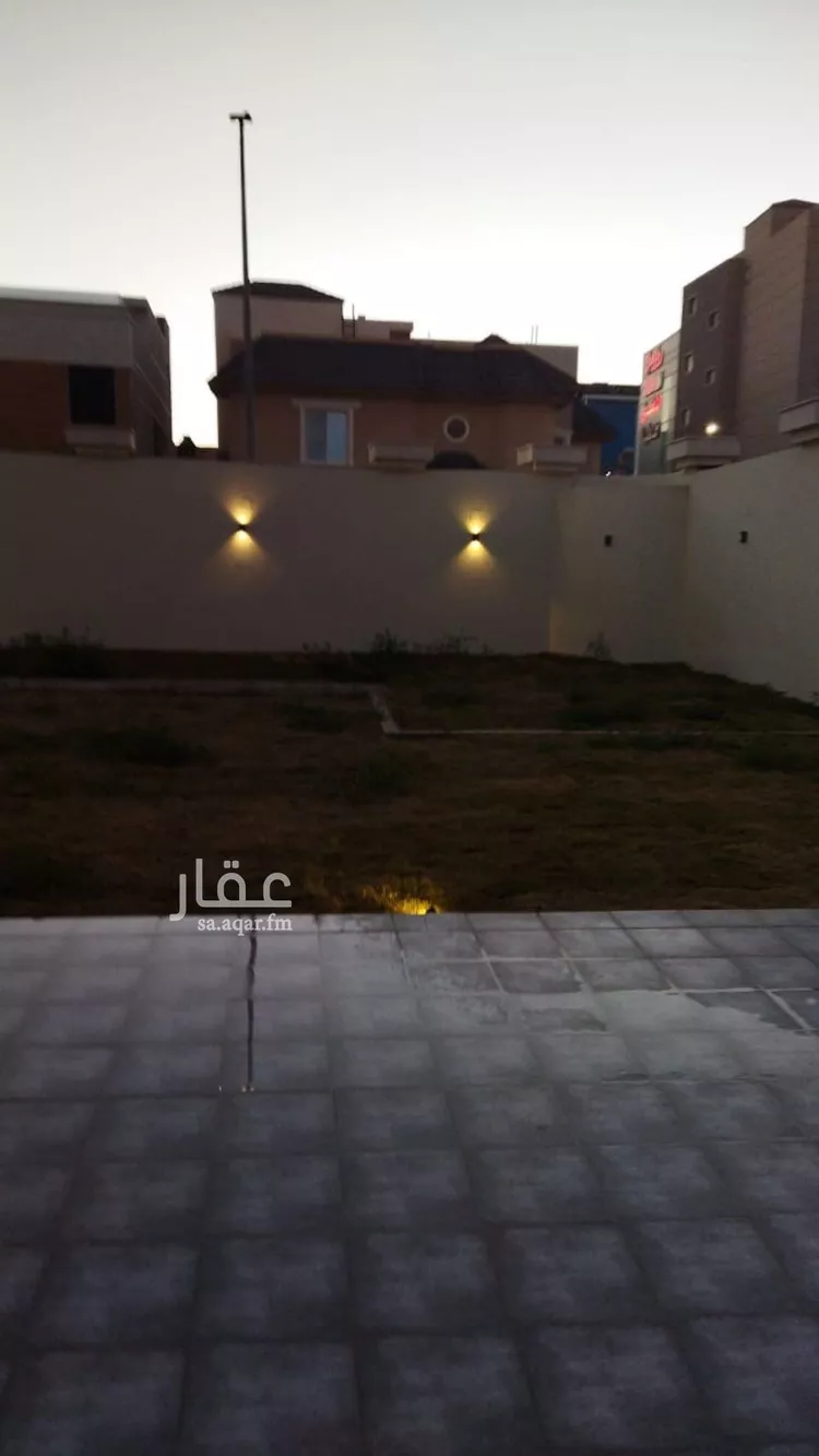 فيلا للبيع في شارع داود ابن علي, حي النهضة, مدينة بريده, منطقة القصيم صورة 3