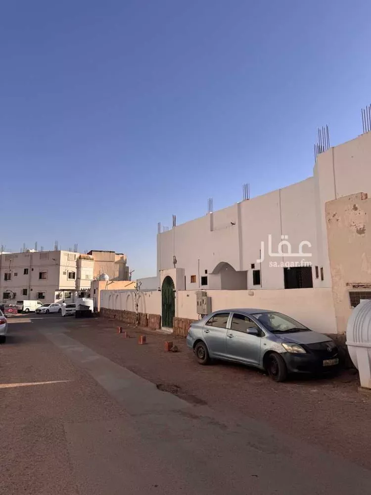 Building for Sale in Medina Said Al Shohada