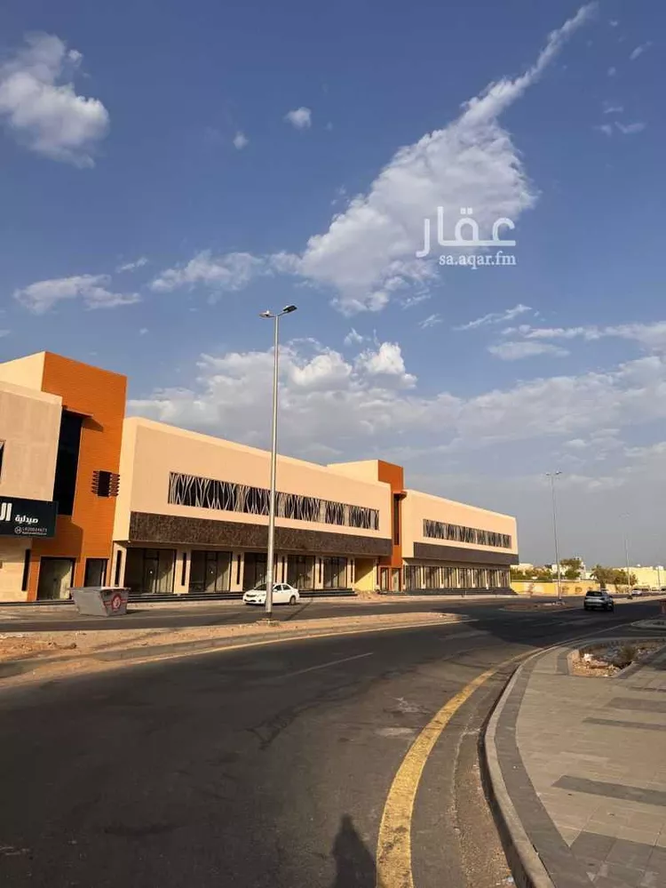 مجمع للإيجار في شارع عمير ابن ابي وقاص, حي البركة, مدينة المدينة المنورة, منطقة المدينة المنورة