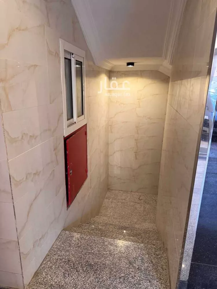 Building for Sale in Medina Al Khalidiyah صورة 2