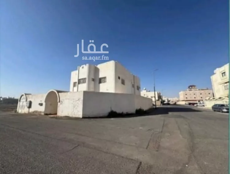 فيلا للبيع في شارع الحسين ابن مطير, حي جشم, مدينة المدينة المنورة, منطقة المدينة المنورة صورة 2