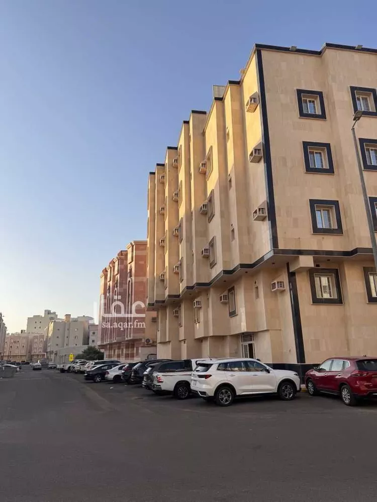 Building for Sale in Medina Al Khalidiyah
