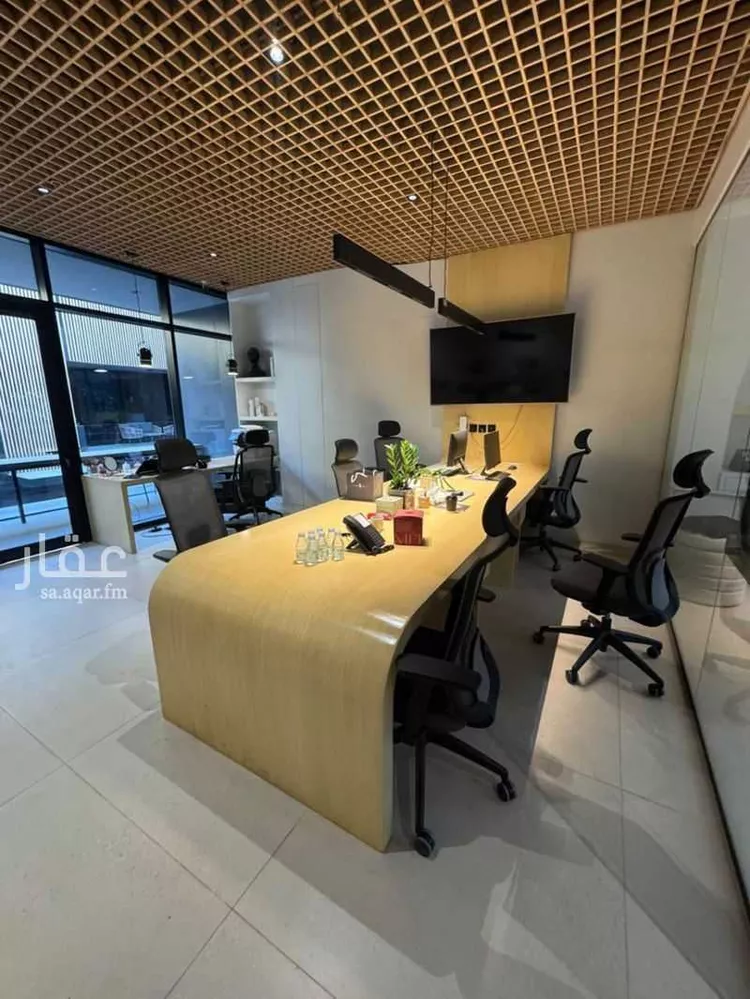 مكتب تجاري للإيجار في شارع ابي بكر الصديق الفرعي ، حي الربيع ، الرياض ، منطقة الرياض صورة 3
