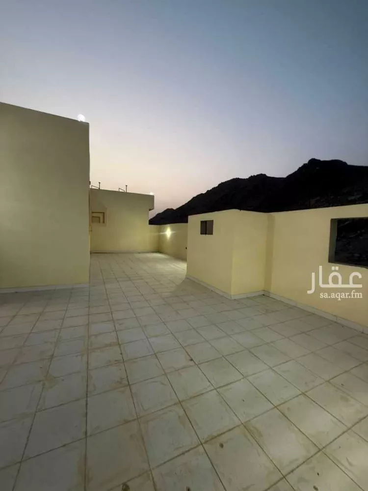 شقة للبيع في شارع الثمالية, حي العمرة, مدينة مكة المكرمة, منطقة مكة المكرمة