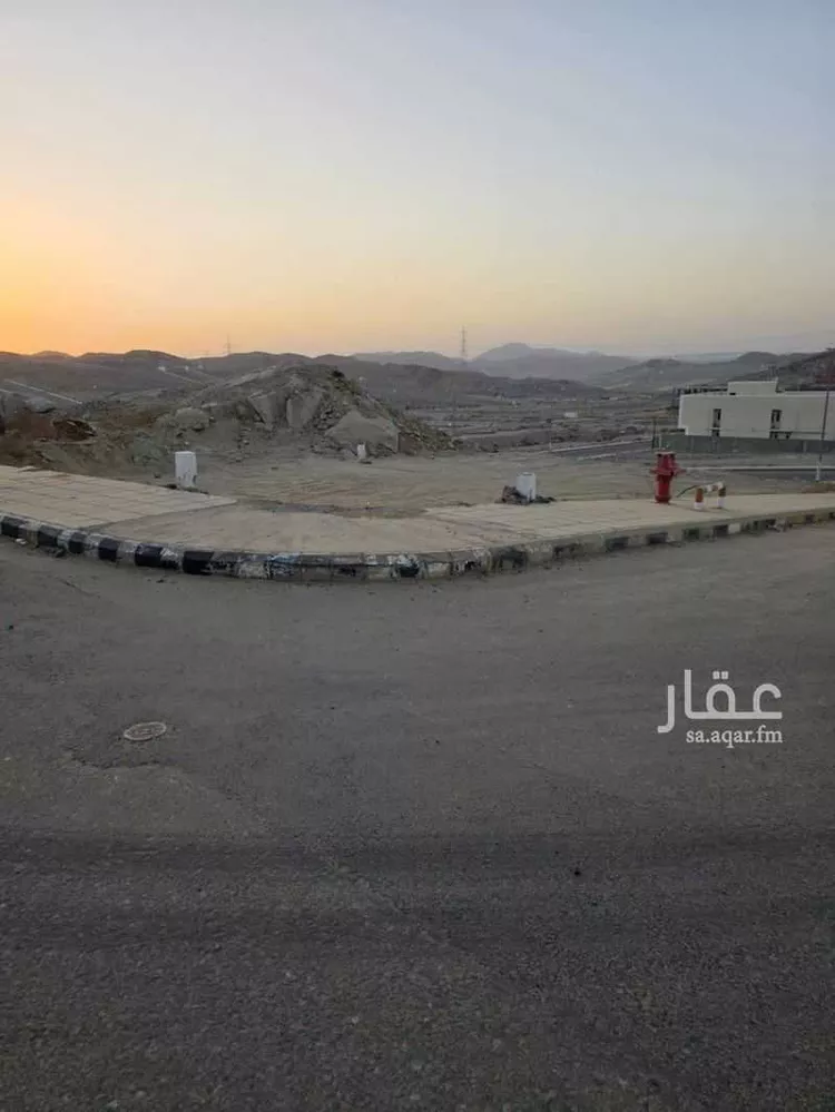 أرض للبيع في شارع إبراهيم الباهلي, حي الصفوة, مدينة مكة المكرمة, منطقة مكة المكرمة صورة 3