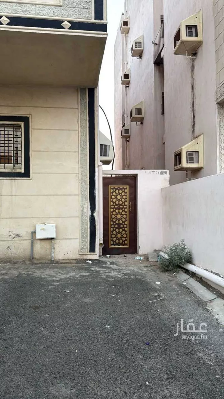 مستودع للإيجار في شارع شارع عيينه بن حصن بن حذيفه, حي الشوقية, مدينة مكة المكرمة, منطقة مكة المكرمة