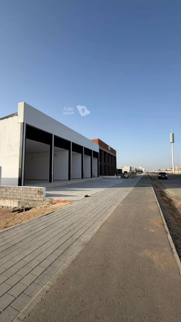 محل للإيجار في شارع معاذ بن الحارث النجاري(رضي الله عنه), حي الزمرد, مدينة جدة, منطقة مكة المكرمة 2