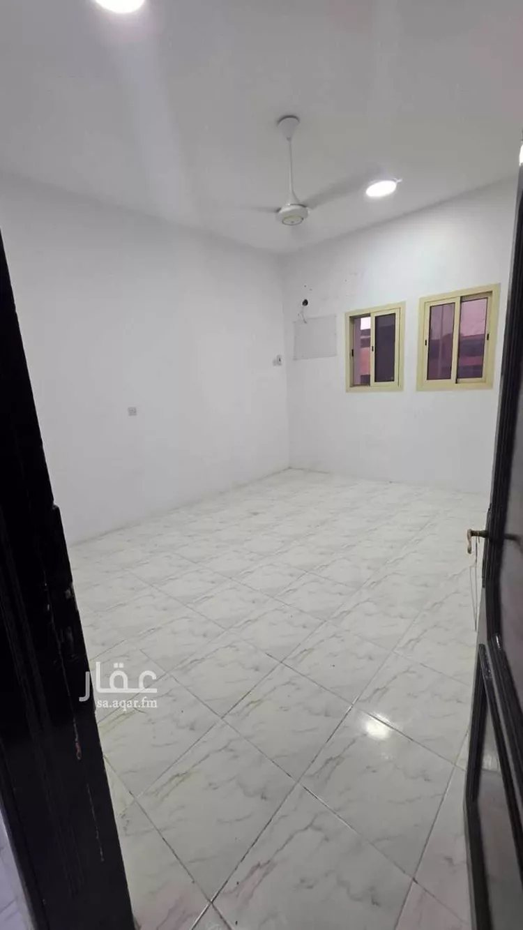 شقة للإيجار في شارع ابن ميسر, حي العزيزية, مدينة الرياض, منطقة الرياض صورة 5