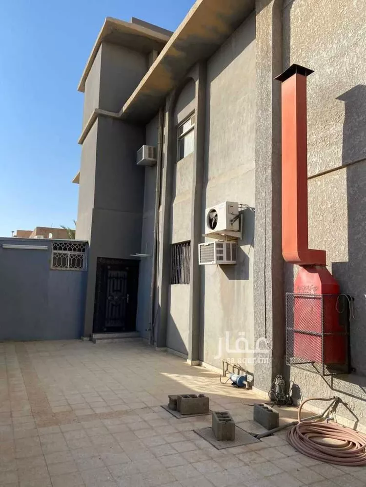 فيلا للبيع في شارع عمر ابن الخطاب, حي المطار, مدينة الرس, منطقة القصيم صورة 2