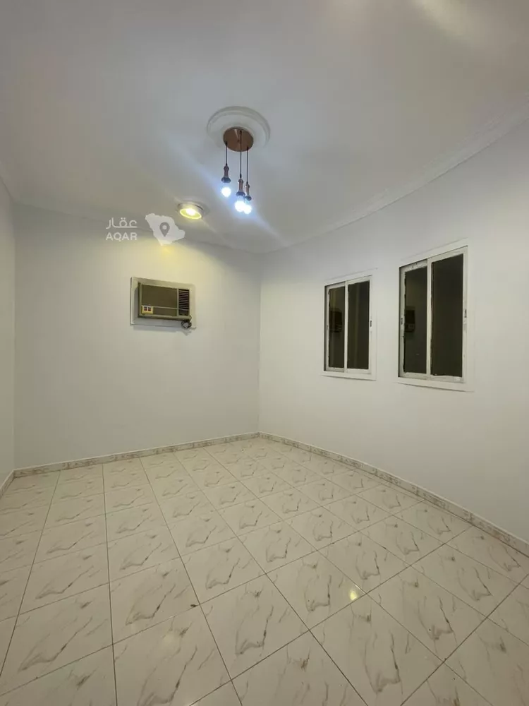 شقة للإيجار في شارع الحديدة, حي العزيزية, مدينة الرياض, منطقة الرياض 8