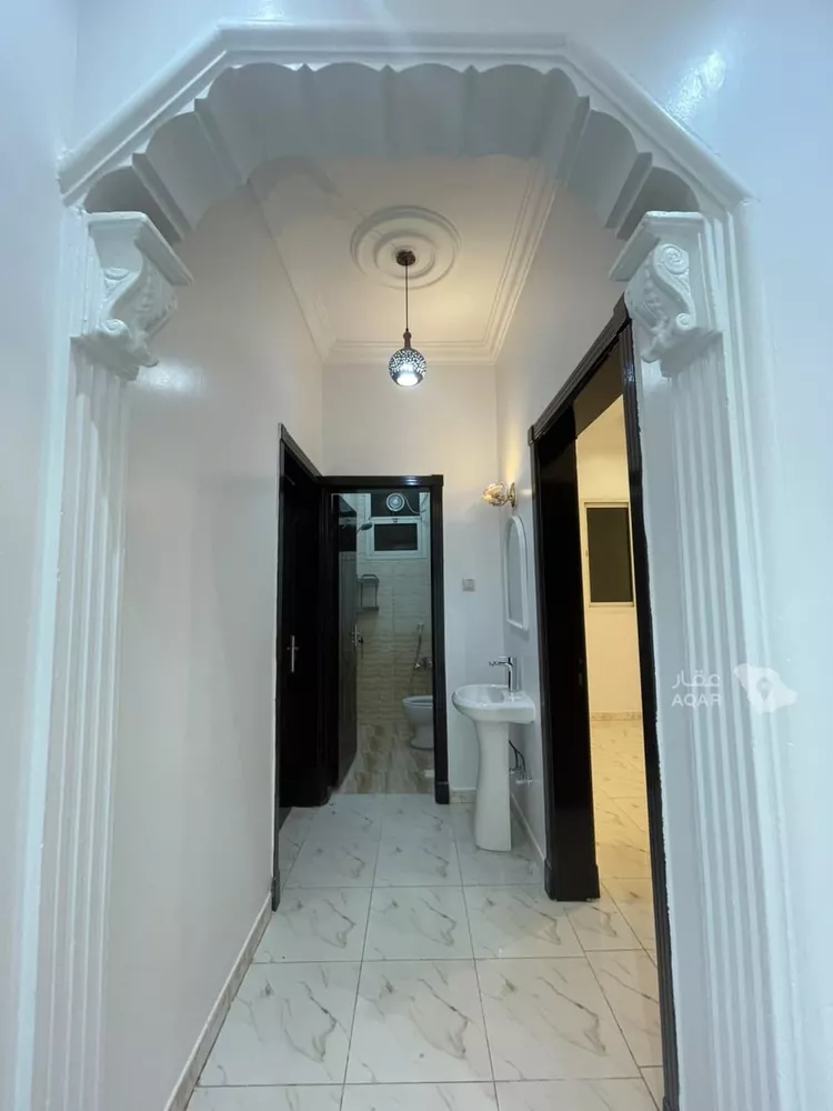 شقة للإيجار في شارع الحديدة, حي العزيزية, مدينة الرياض, منطقة الرياض 5