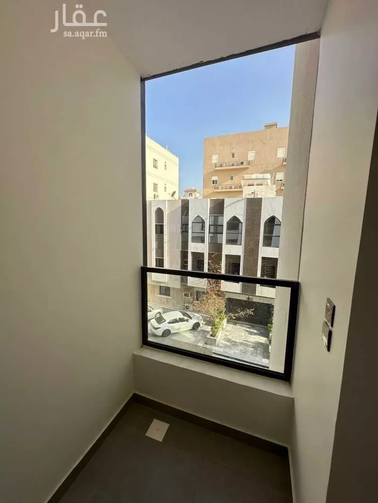 شقة للبيع في شارع ابن مكي, حي الروضة, مدينة جدة, منطقة مكة المكرمة