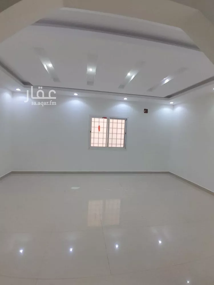 فيلا للبيع في شارع أبي الطيب, حي الرمال, مدينة الرياض, منطقة الرياض صورة 2