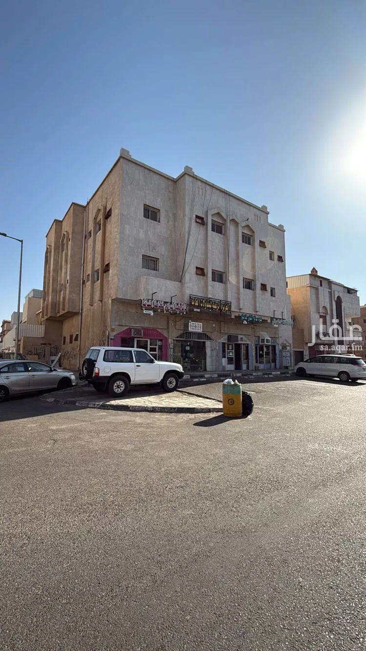 عمارة للإيجار في شارع الاغر, حي النهضة, مدينة تبوك, منطقة تبوك