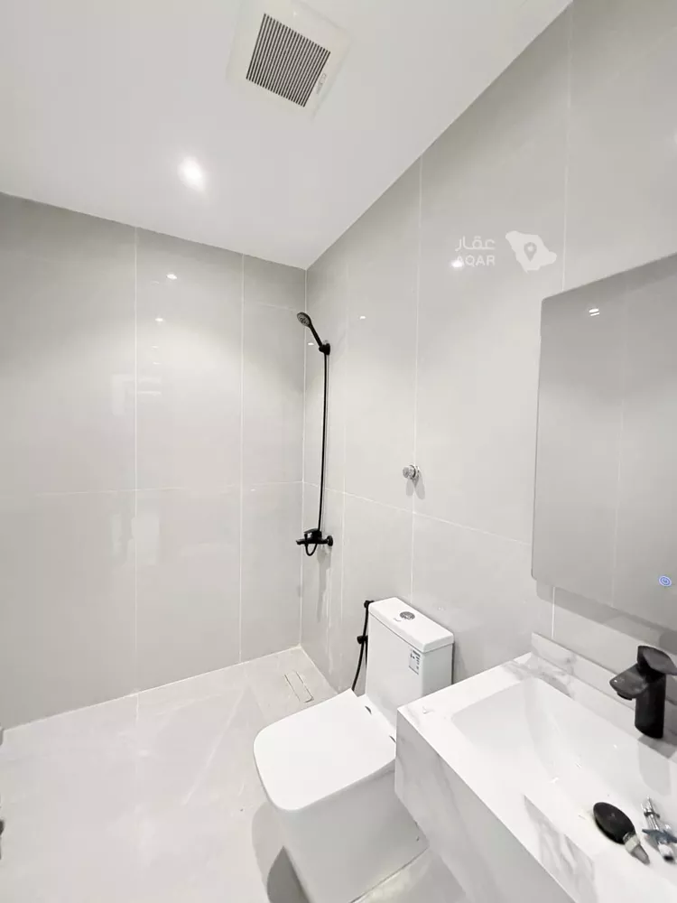 Floor for Sale in Medina Warqan 16
