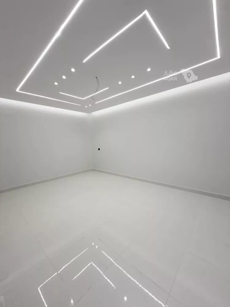 Floor for Sale in Medina Warqan 18