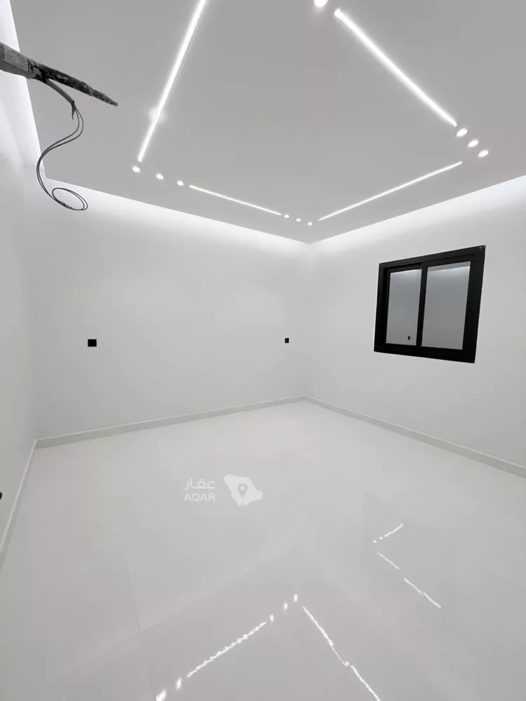 Floor for Sale in Medina Warqan 13