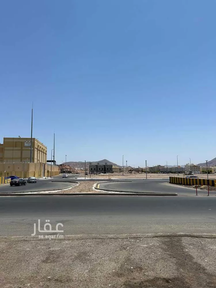 محل للإيجار في شارع الترمذي, حي العزيزية, مدينة المدينة المنورة, منطقة المدينة المنورة