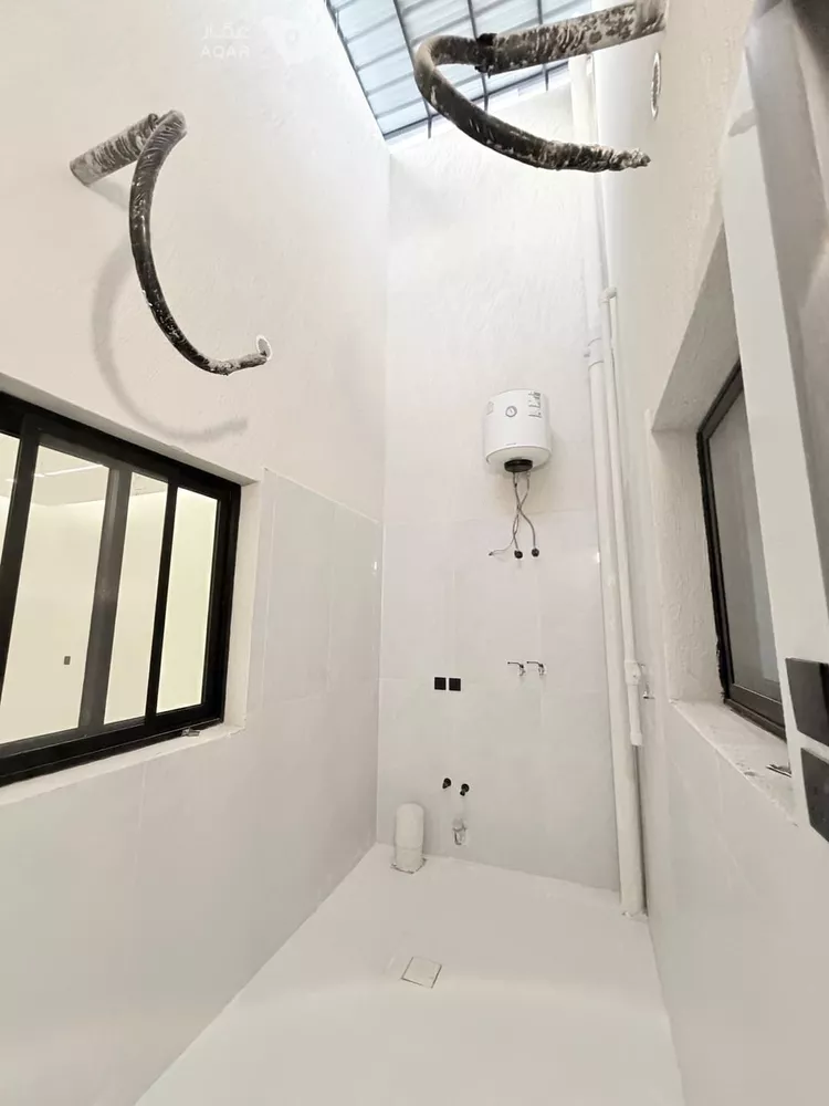 Floor for Sale in Medina Warqan 12