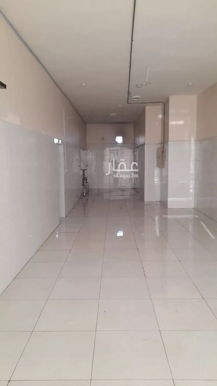 محل للإيجار في شارع  النسائي, حي سكة الحديد, مدينة المدينه المنوره, منطقة المدينة المنورة صورة 2