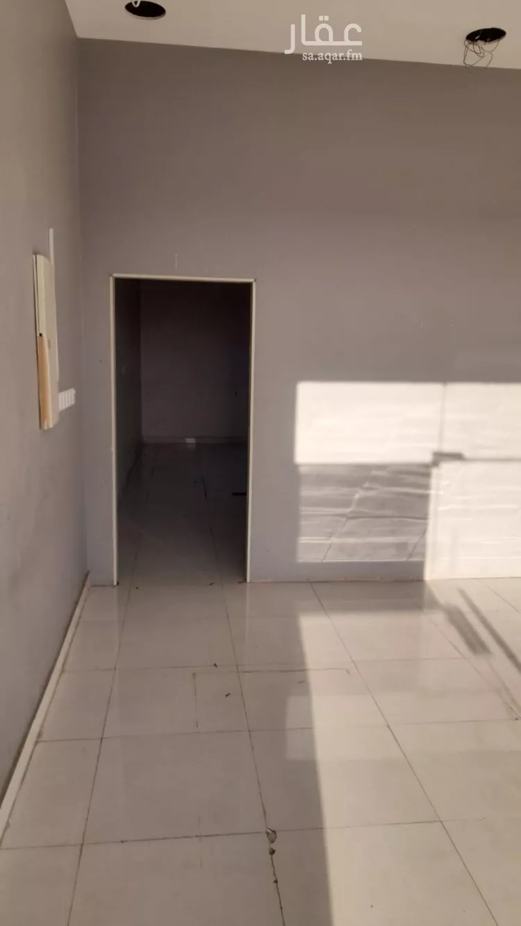 محل للإيجار في شارع  النسائي, حي سكة الحديد, مدينة المدينه المنوره, منطقة المدينة المنورة صورة 3