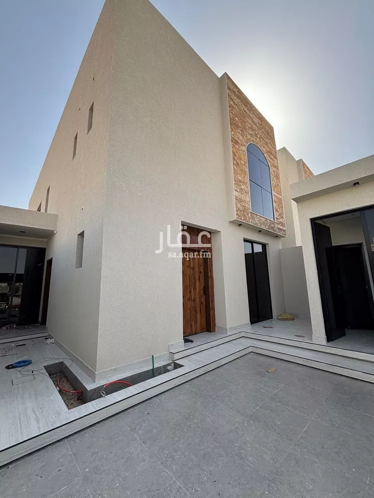 فيلا للبيع في شارع عايد بن دغيم بن عوض الحربي, حي الملك فهد, مدينة عنيزة, منطقة القصيم صورة 3