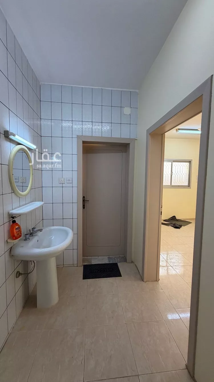 شقة للإيجار في شارع عبدالله بن قيس النجاري, حي السليمانية, مدينة عنيزة, منطقة القصيم صورة 4