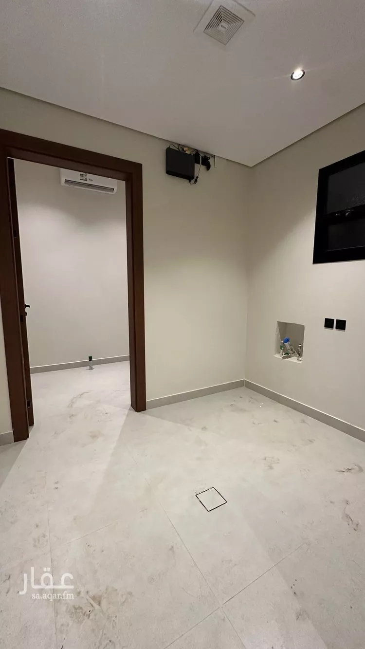 Floor for Rent in Unayzah Al Khalidiyah 11
