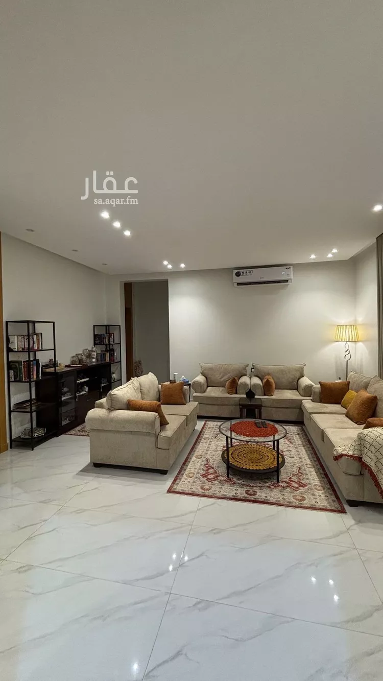 شقة للبيع في شارع صالح بن احمد الخريصي, حي العونية, مدينة عنيزة, منطقة القصيم صورة 5