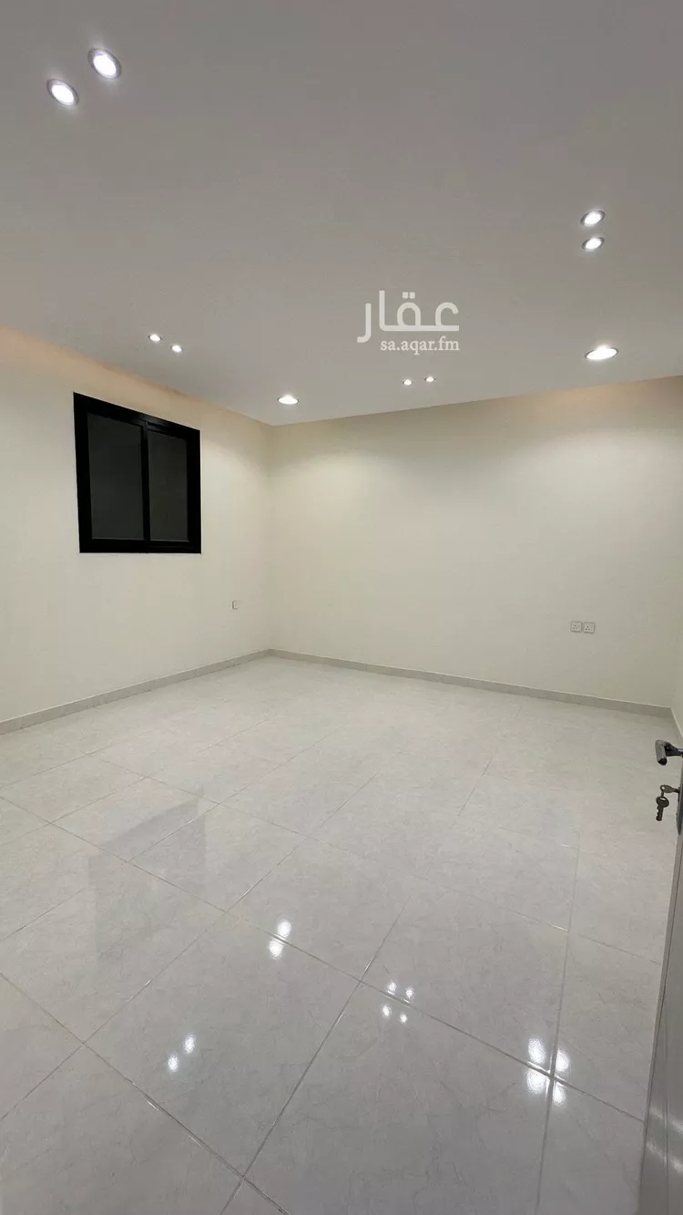 فيلا للإيجار في شارع عبدالعزيز محمد الدامغ, حي الوهلان, مدينة عنيزة, منطقة القصيم 14