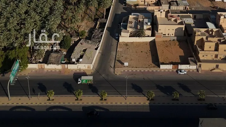 أرض للبيع في شارع طريق الملك عبدالعزيز, حي الصالحية, مدينة عنيزة, منطقة القصيم